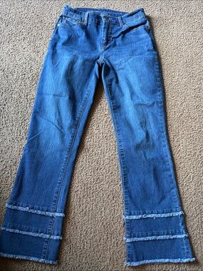 Chico's Medium Blue Frayed Hem Flare Jeans size 00